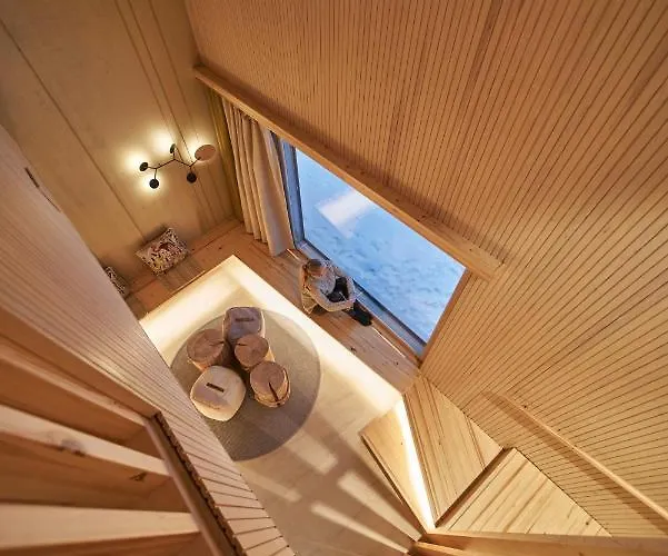 Nova Skyland Hotel 5*